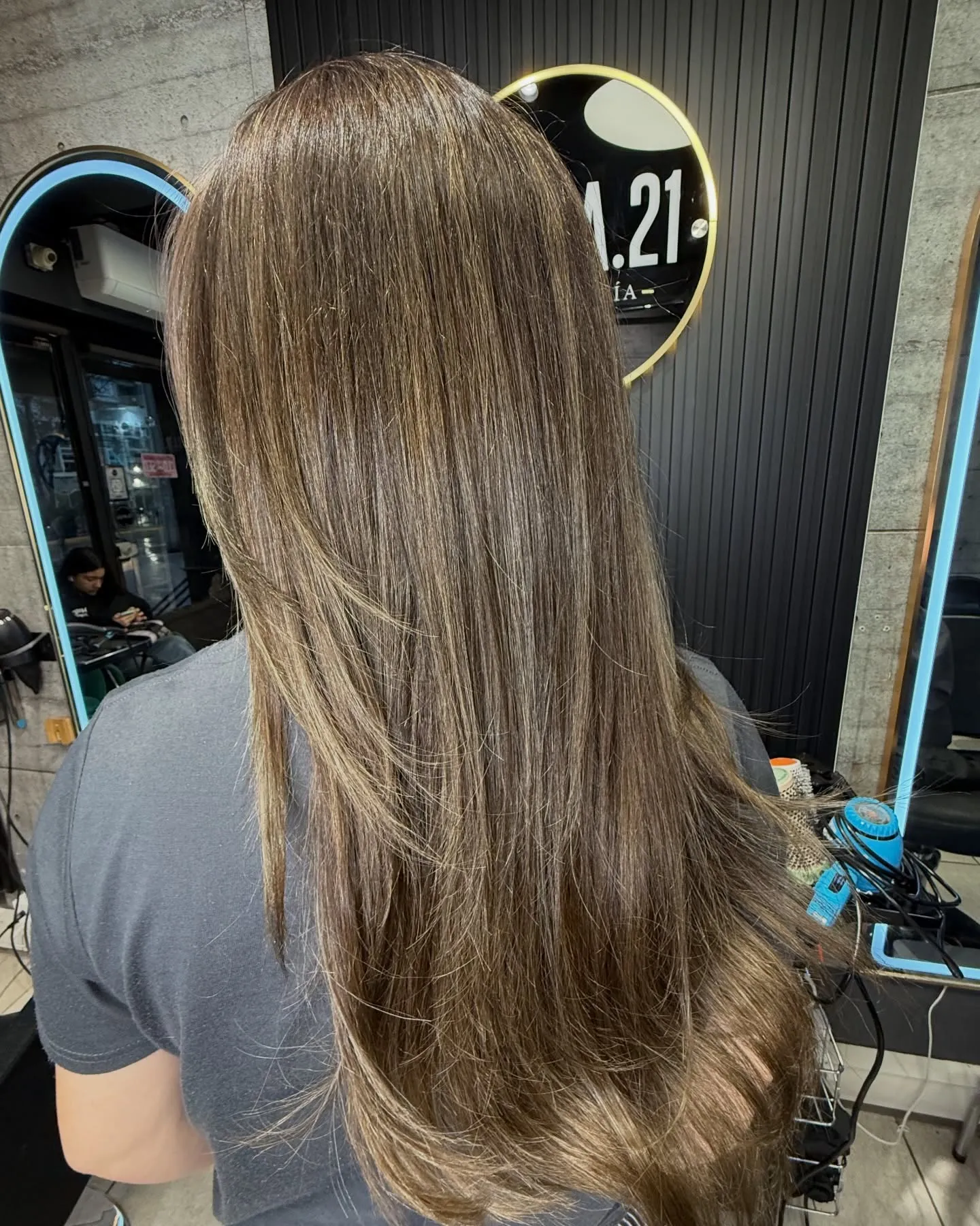 Pelo largo con balayage